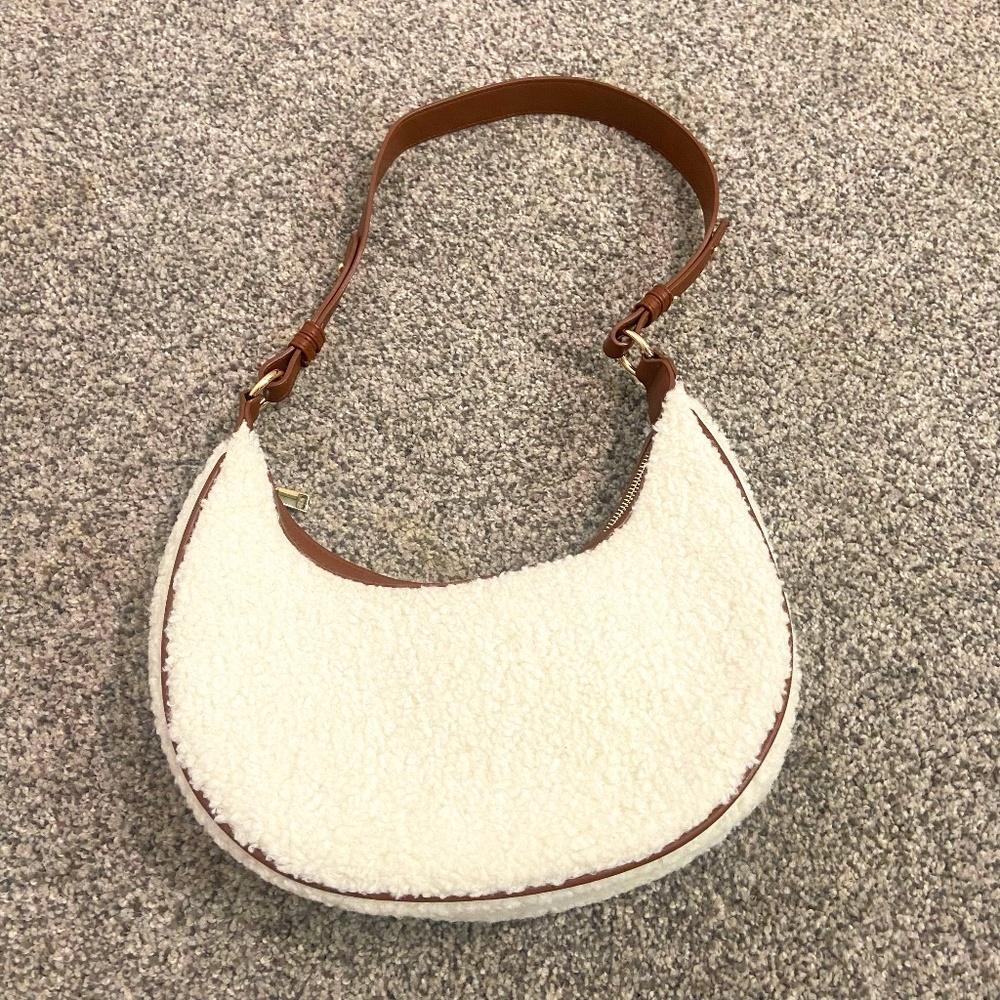 Sherpa Cream purse